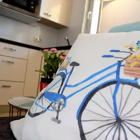 Blue Sunshine Rab Apartament *